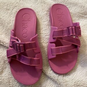 EUC Chaco Chillo Pink and Purple Sandals